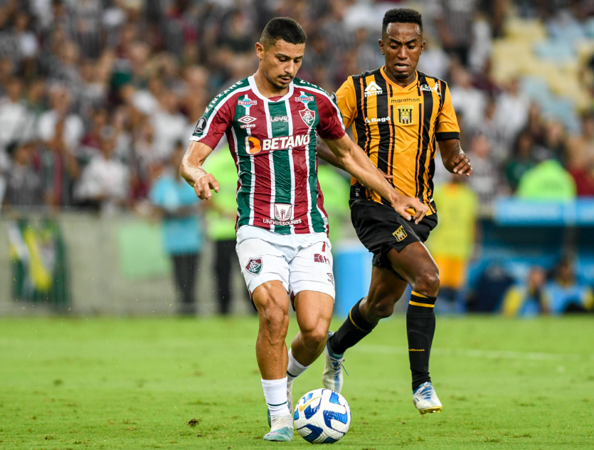 AC米兰逆转巴西，库尔图瓦扛起全队