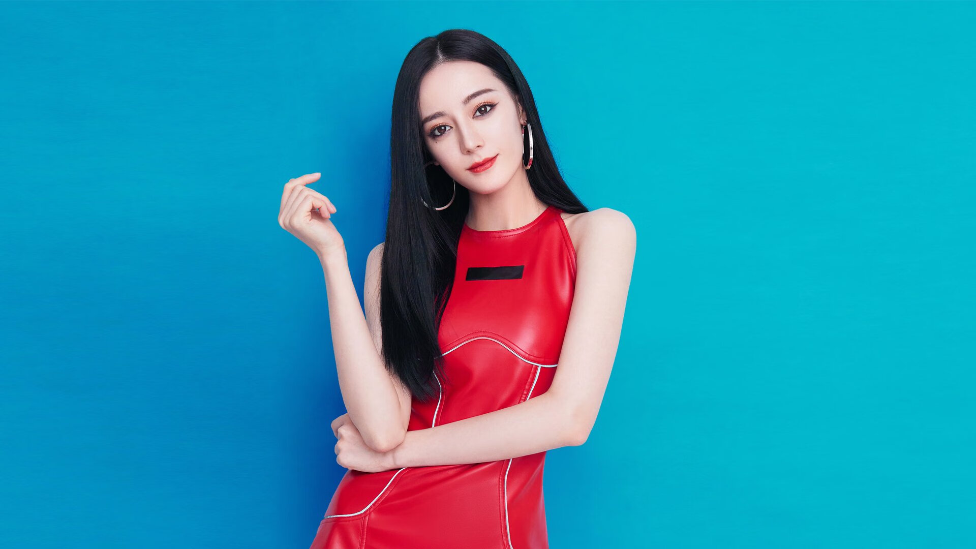 冰封雄鹿，烈焰赛场，森林狼三节狼群狩猎与霍勒迪的璀璨星爆